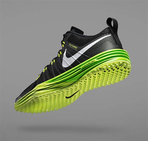 Training Shoe: Nike Lunar Trainer 